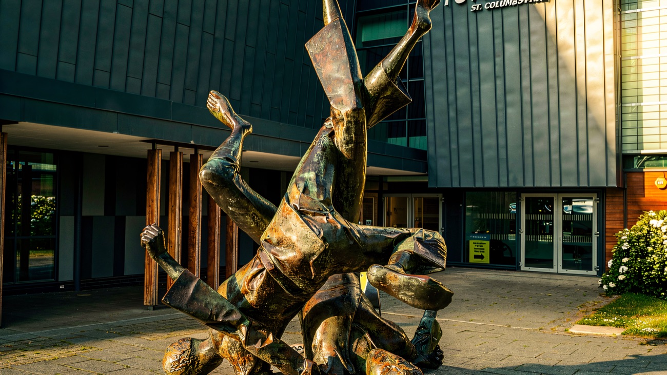 The Foyle Arena entrance and bronze sculpture at St Columb's Park