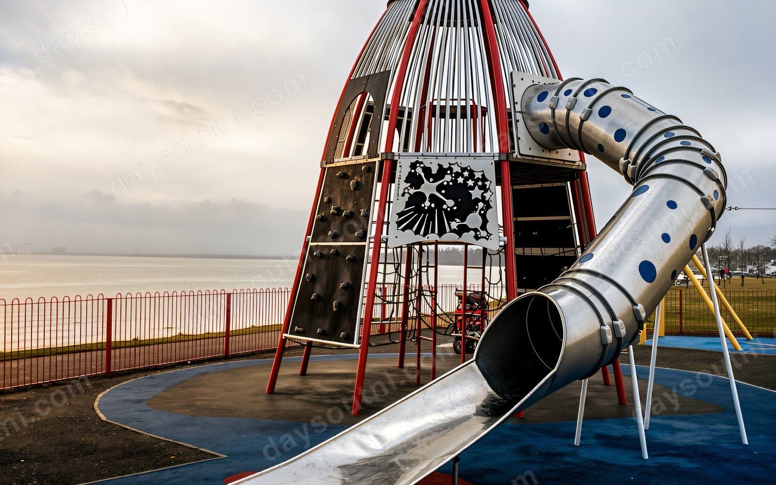 Jordanstown Loughshore Park Playground play park