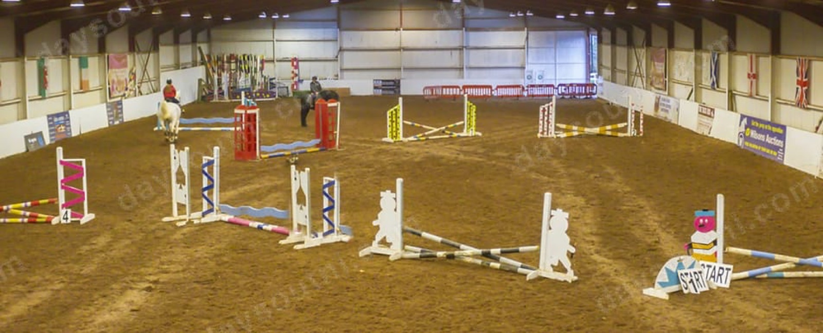 Mackenzies Equestrian Centre