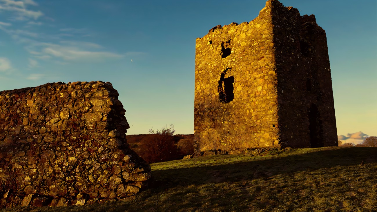 Warm evening light on the tower and enclosing wall in the Gap of the North.