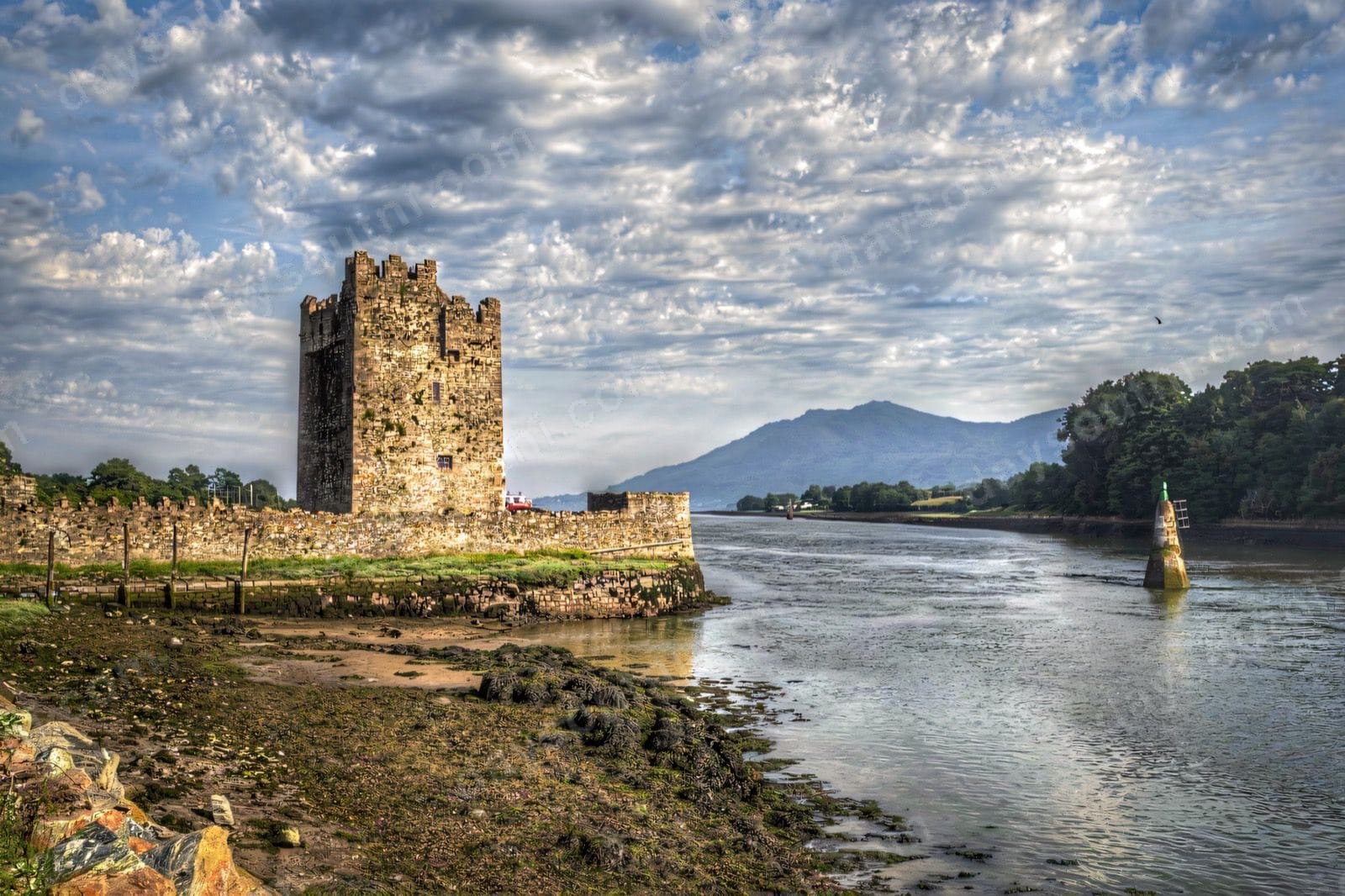 Narrow Water Castle Riverside Walk
