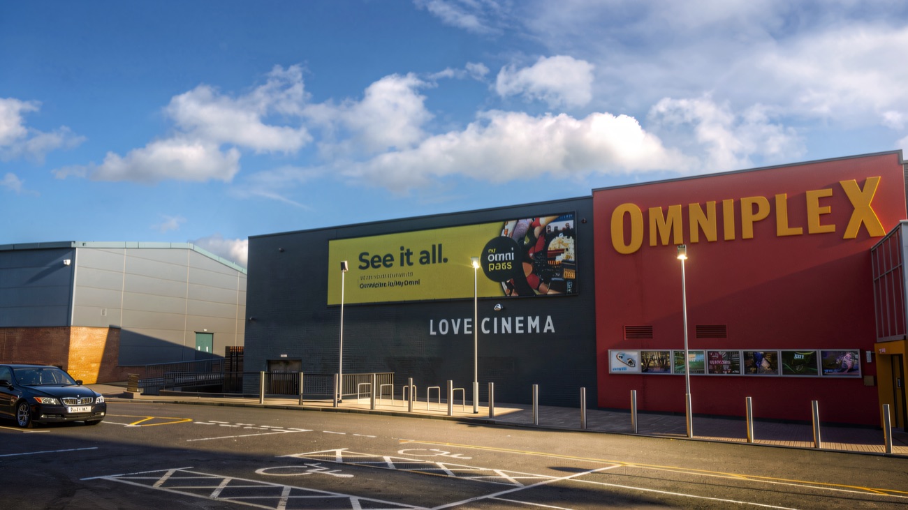 The red Omniplex block at Oaks Retail Park