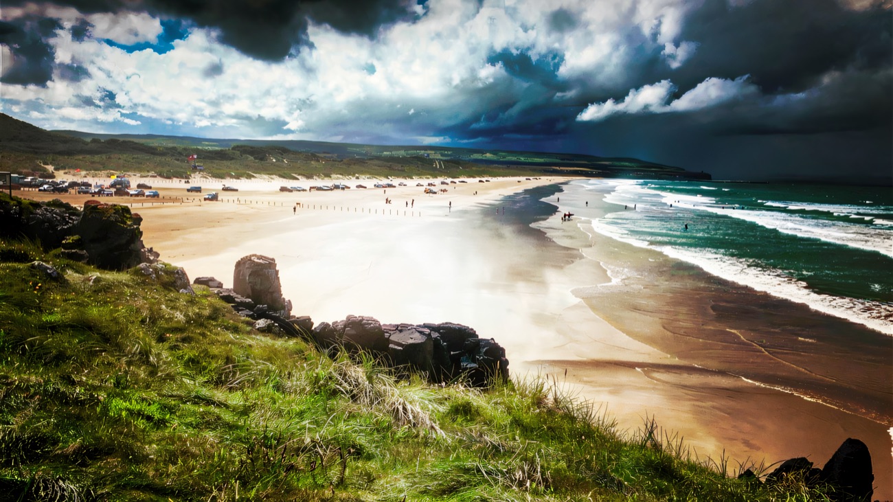 Dramatic storm light rolling in off the waves