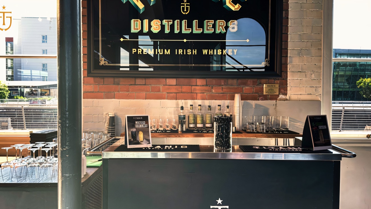 The Titanic Distillers bar