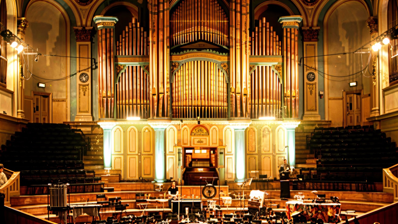 The magnificent Mulholland Grand Organ towering over the concert hall