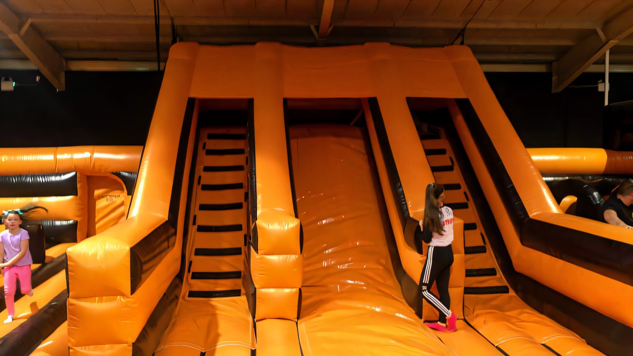 The inflatable drop slide
